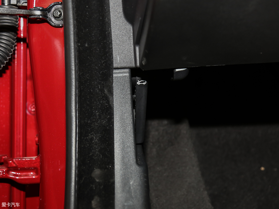 2018��ݱ�XEL 2.0T 200PS ���A��