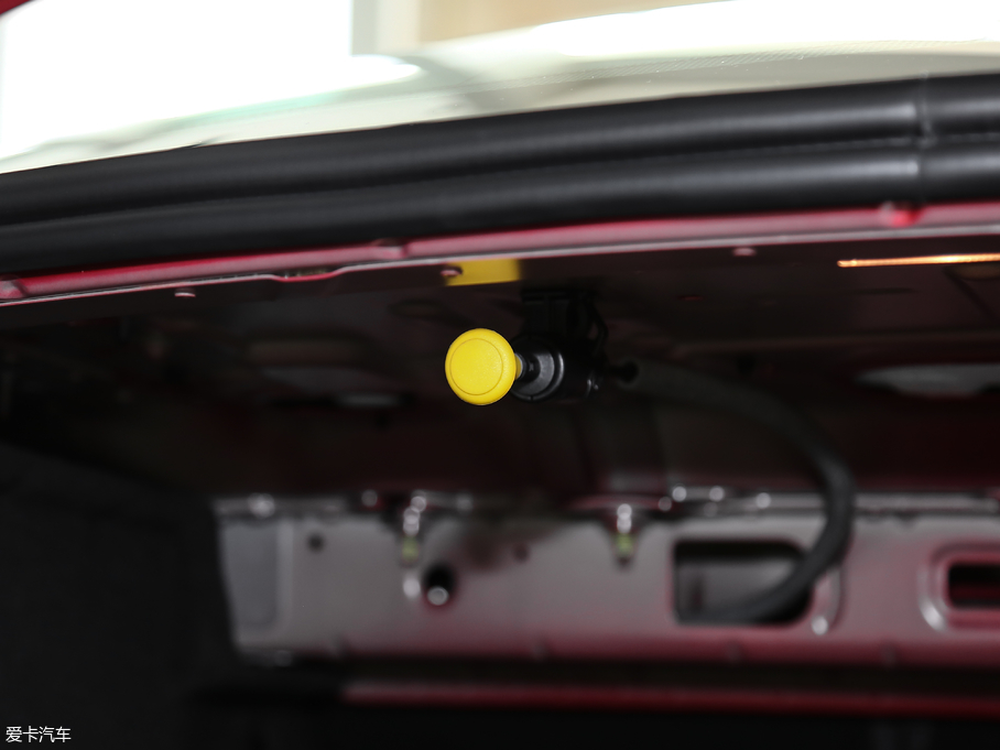 2018ݱXEL 2.0T 200PS A