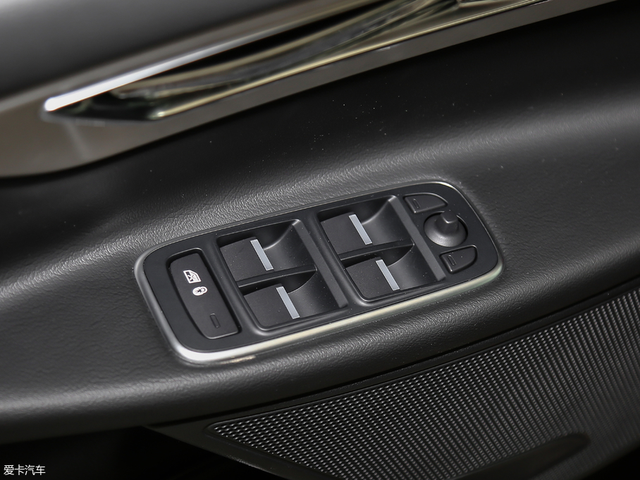 2018��ݱ�XEL 2.0T 200PS ���A��