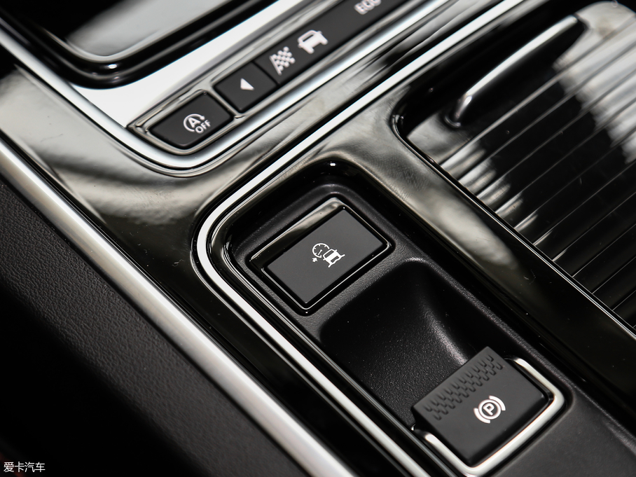 2018ݱXEL 2.0T 200PS A