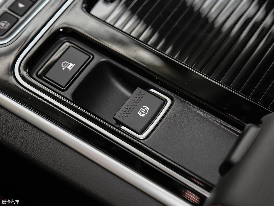 2018��ݱ�XEL 2.0T 200PS ���A��