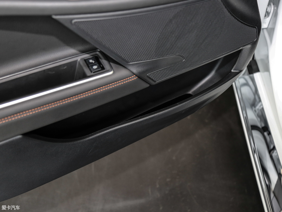 2018ݱXEL 2.0T 200PS LOVE۰