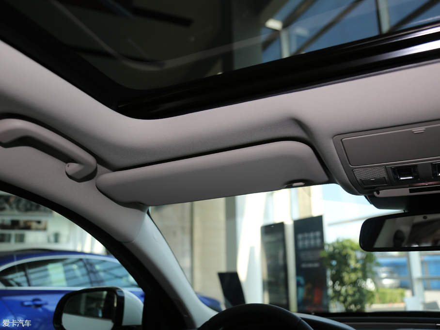 2018ݱXEL 2.0T 200PS A