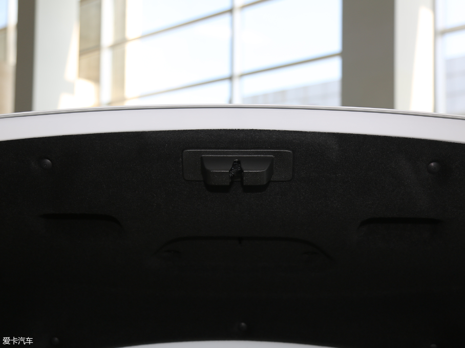 2018ݱXEL 2.0T 200PS A