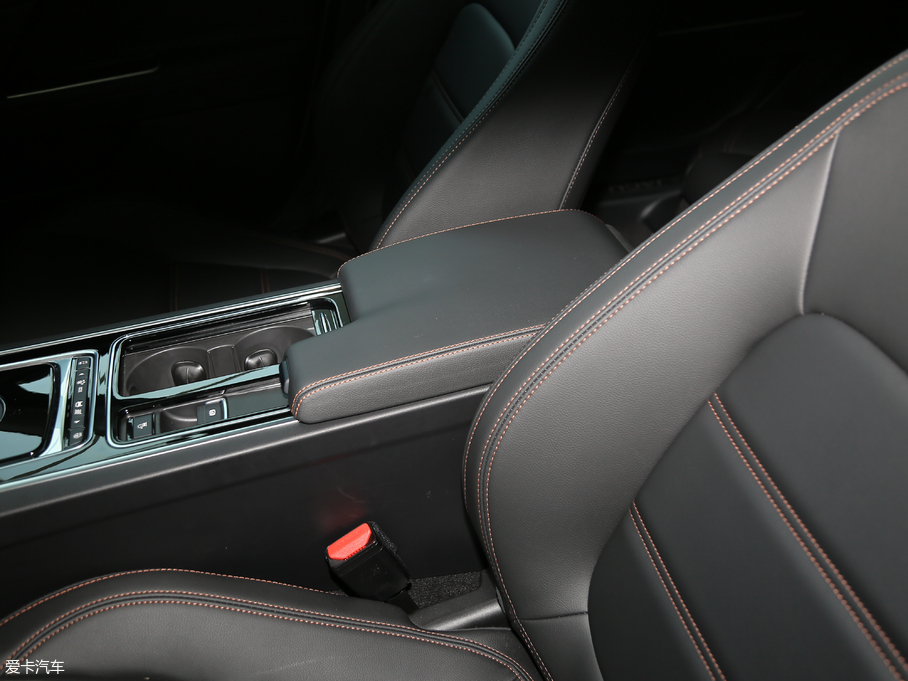 2018ݱXEL 2.0T 200PS A