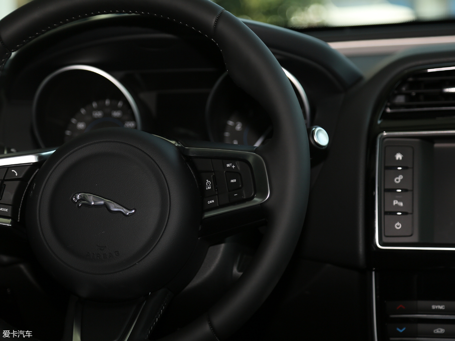 2018��ݱ�XEL 2.0T 200PS ���A��