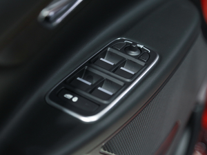 20182.0T 200PS  п؅^