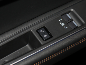 20182.0T 200PS װl g