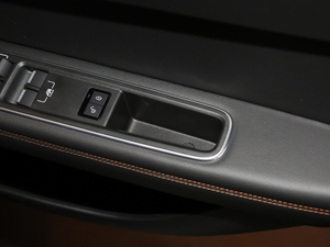 20182.0T 200PS װl g