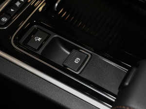 20182.0T 200PS װl(f) v܇Ƅ