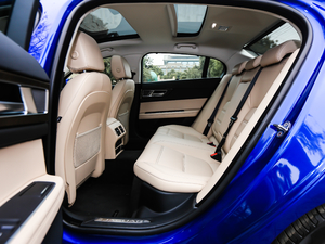 20182.0T 250PS A ſg