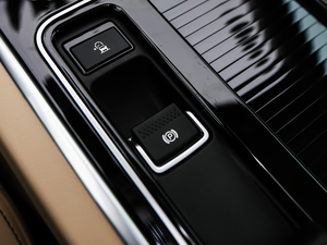 20182.0T 250PS A v܇Ƅ