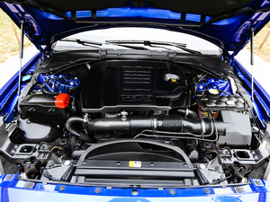 2018款2.0T 250PS 奢华版 发动机