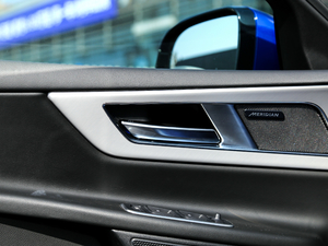 20182.0T 200PS LOVE۰ g