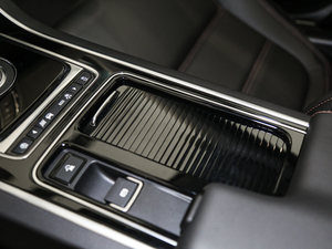 20182.0T 200PS  п؅^