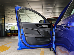 20182.0T 200PS Ӣ {λ܇T