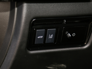 20182.0T 200PS Ӣ п؅^(q)