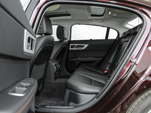 20182.0T 200PS A ſg