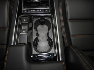 20182.0T 200PS LOVE۰ g