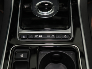 20182.0T 200PS LOVE۰ п؅^