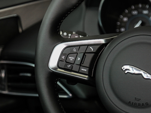 20182.0T 200PS LOVE۰ п؅^