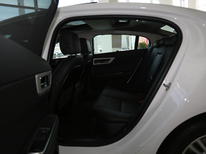 20182.0T 200PS A ſg