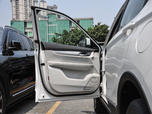 2018款1.5T CVT豪华型 驾驶位车门