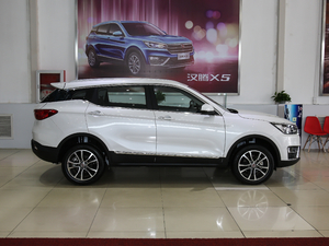 2018款1.5T 手动豪华版 正侧（左）