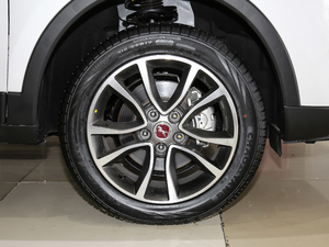2018款1.5T 手动豪华版 轮圈