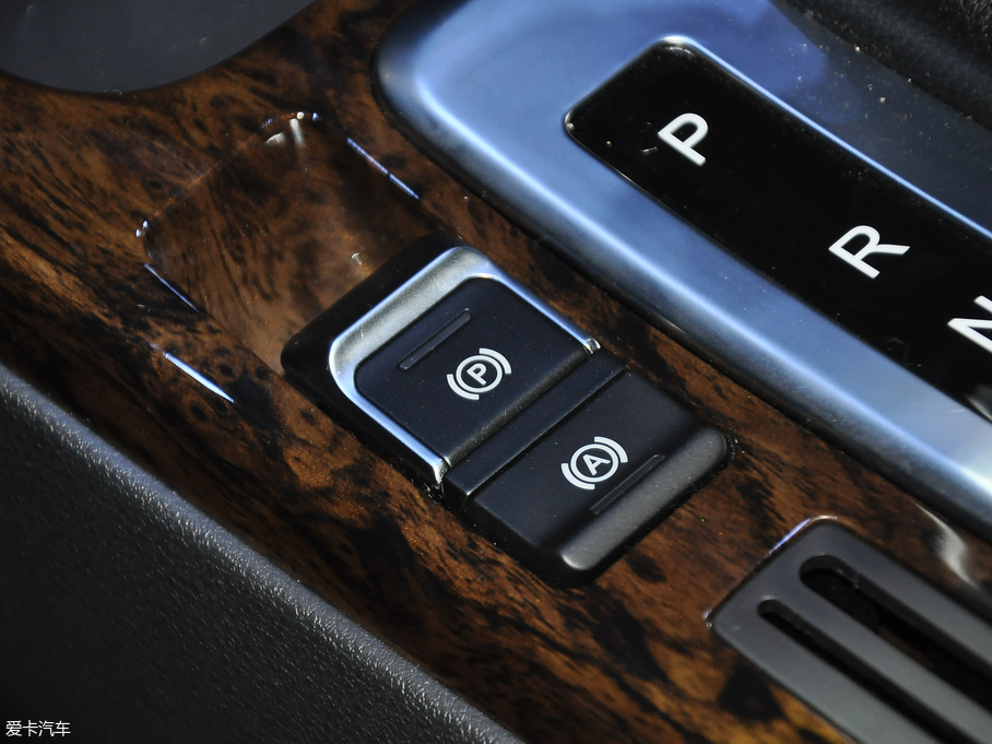 2018hvX7 S 2.0T Ԅ(dng)Ş