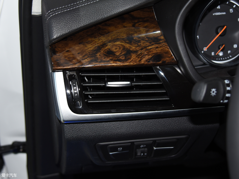 2018hvX7 S 1.5T ԄŞ