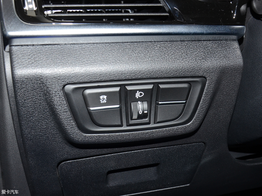 2018hvX7 S 2.0T Ԅ(dng)