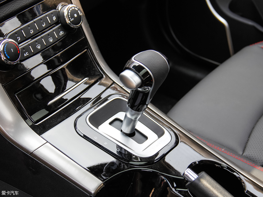 華泰新能源2016款XEV260