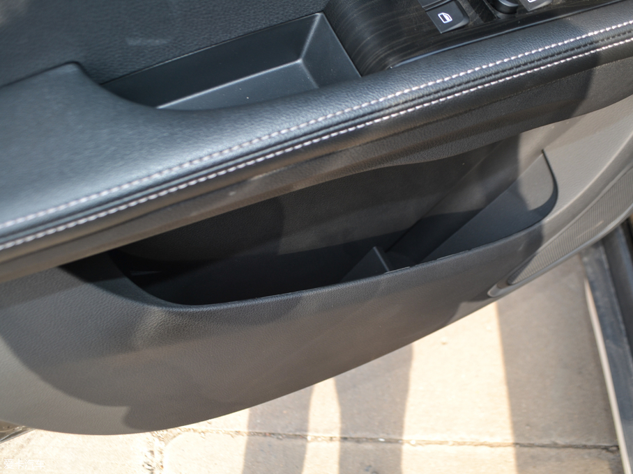 2018��˹��X7 1.5T �քӺ��A�� 5��