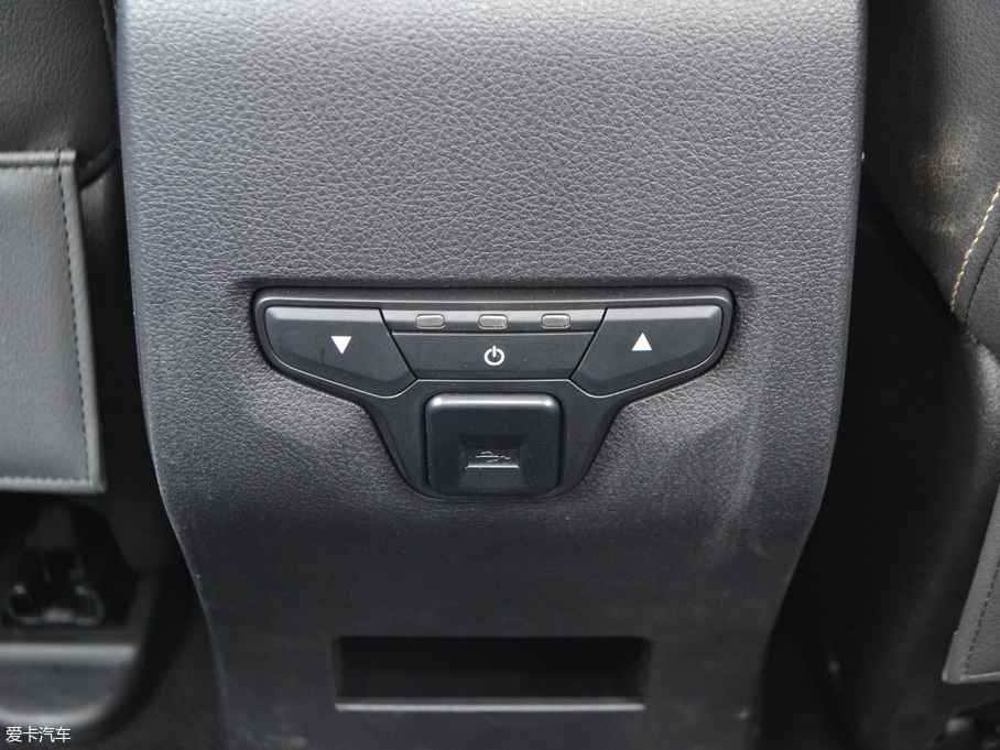 2018��˹��X7 1.5T �քӺ��A�� 5��