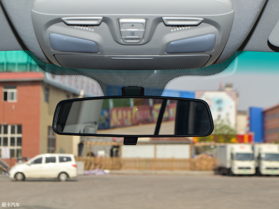 2018��˹��X7 1.5T �ք�(d��ng)���A�� 5��