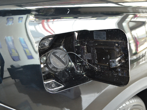 2018款1.5T 自动智享型 5座 油箱盖