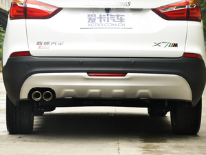 2018款1.5T 手动豪华互联版 7座 排气管
