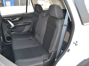 2018款1.5T 自动智慧型 5座 后排座椅