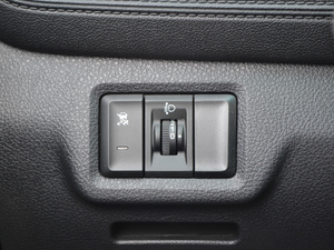 2018款1.5T 自动智慧型 5座 中控区