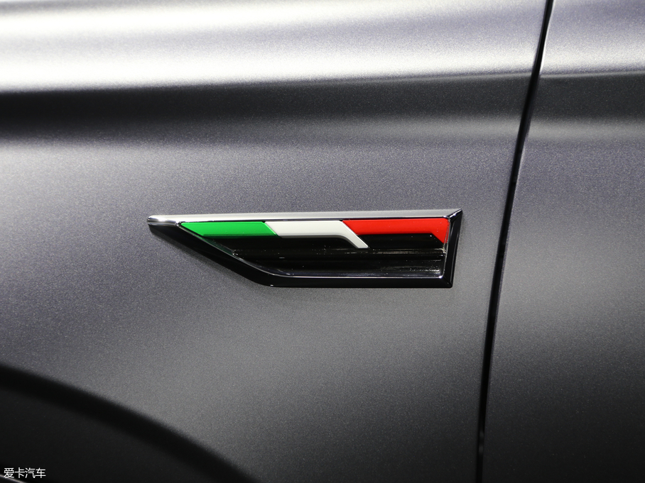 2018˹G01 F 1.5T ԄӑF