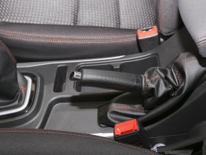 2021款1.5L 手动事业型 驻车制动器