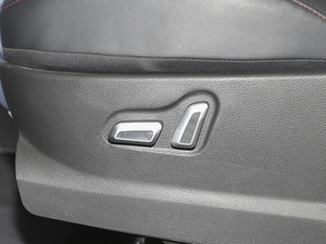 2021��PRO 1.5T �քӺ��A�� 7�� ���{������{��