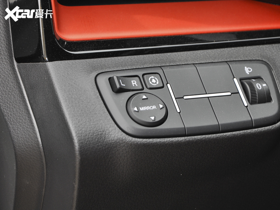 2021SWM˹Fb 1.5T Ԅ(dng)S 