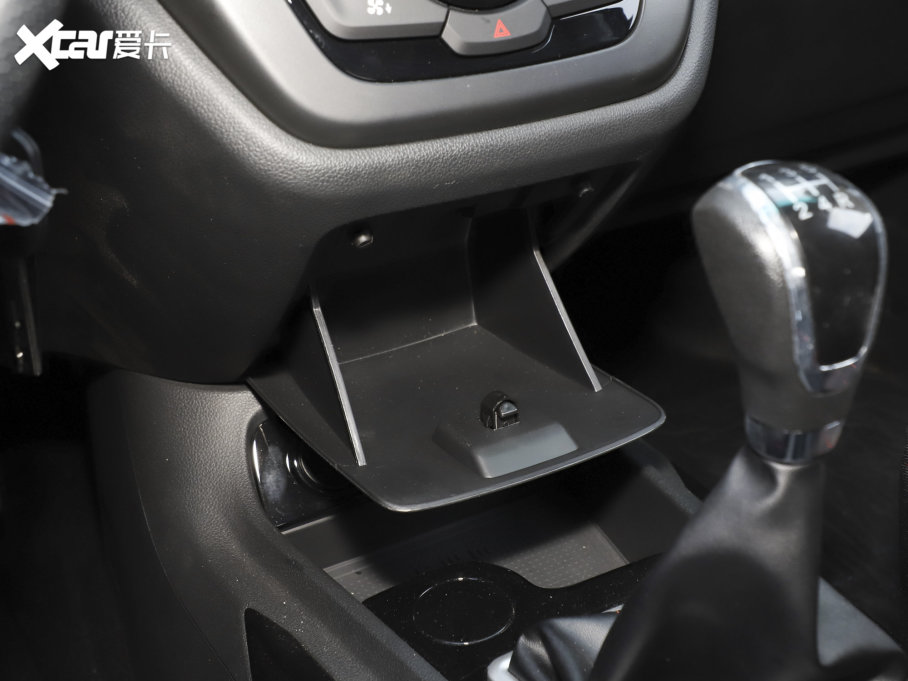 2022��SWM˹���� 1.5L �քӾ�Ӣ�� 7��