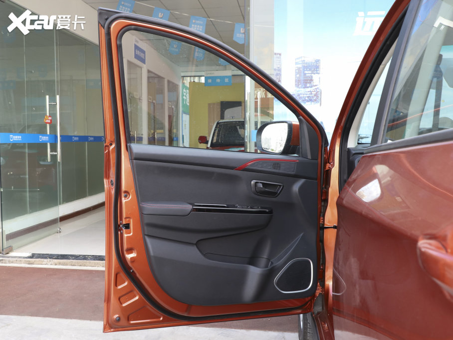 2022SWM˹ 1.5L ք(dng)Ӣ 7