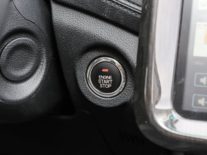 2016款1.8L 手动豪华型 中控区