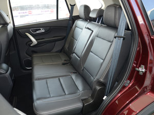 2016款1.5T 手动豪华型 后排座椅