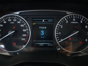2016款1.5T 手动豪华型 中控区