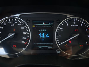 2016款1.5T 手动豪华型 中控区